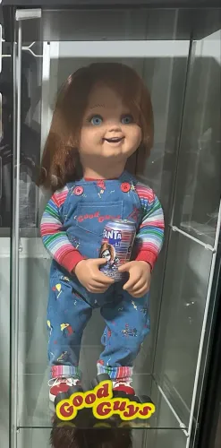 Boneco chucky escala 1:1