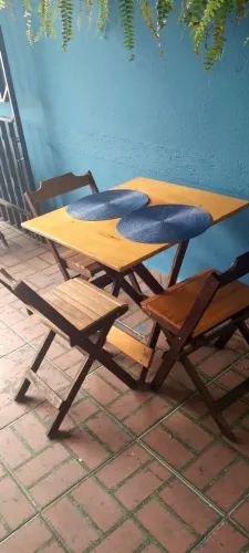 MESA MADEIRA DESMONTAVEL COM CADEIRA