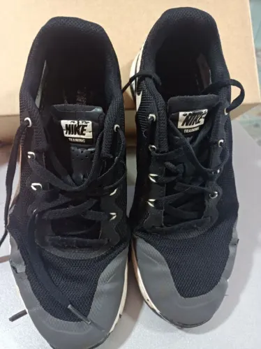 Tênis Nike feminino original training preto n.37