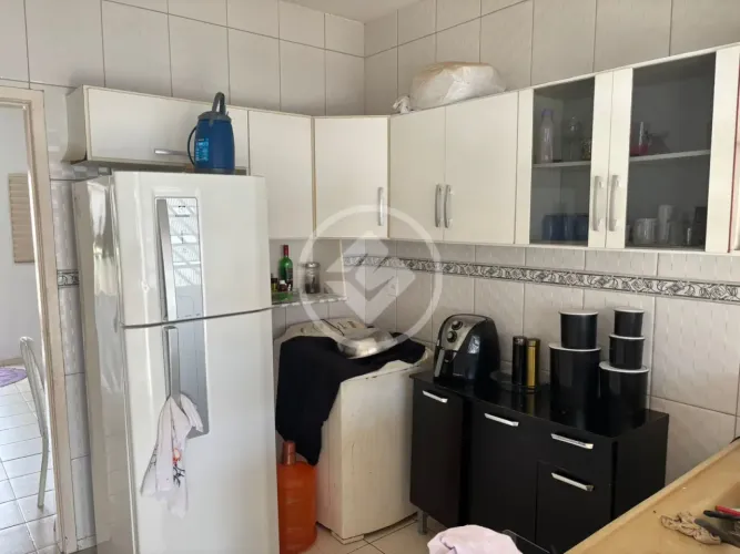 Casa em Condomínio Flor do Cerrado, 2 quartos, sala ampla, cozinha e quintal. codigo: 1192
