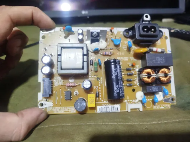 Fonte tv LG 32lq620psb