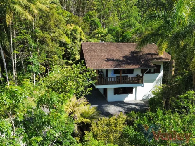 Casa de Campo Espetacular na Rua Rio Bonito, Barragem Rio Bonito - Rio dos Cedros/SC