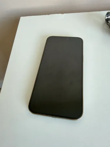 Barbada IPhone 14 Pro Max desert estado de novo