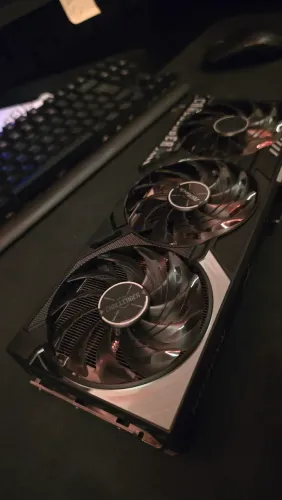 Challenger AMD RX9070xt