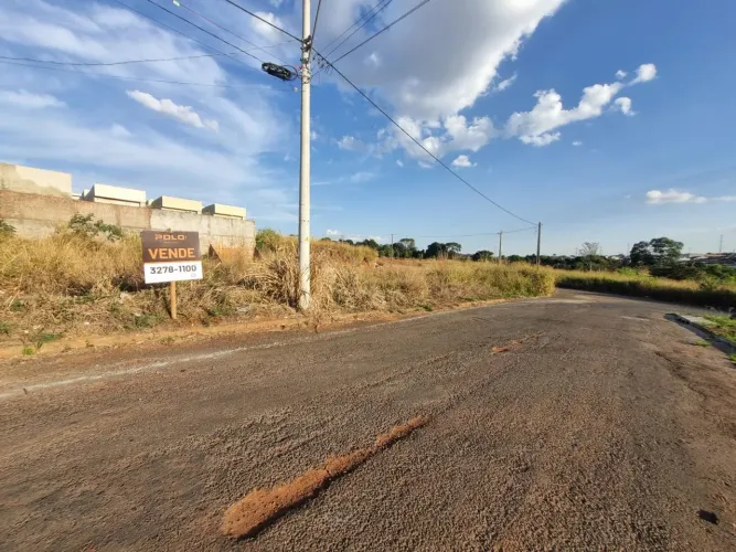 Lote à Venda no Moinho dos Ventos 395,68 m² | Excelente Oportunidade para Construir ou In