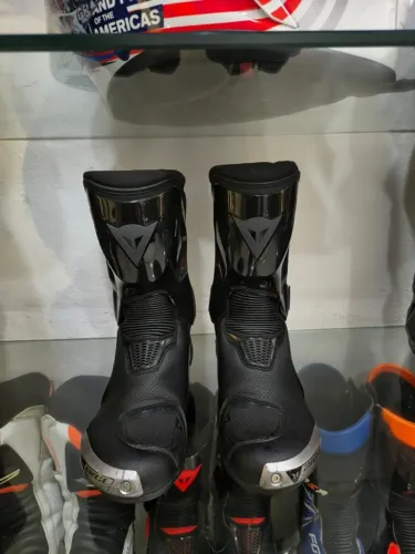 Bota Dainese 41 Br 43 Eur Tork 3 praricamente nova 