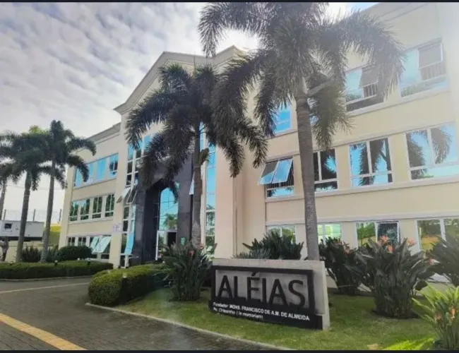 Vende-se Jazigo / Terreno no Cemitério Parque das Aleias - Ótima Localização
