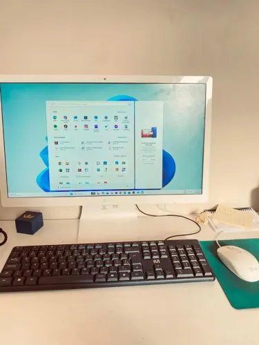 *** OPORTUNIDADE *** Computador All in One TELA 23.8"