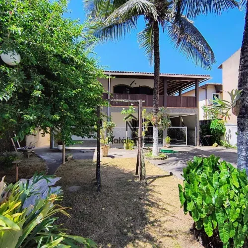 Casa em terreno inteiro no Ouro Verde