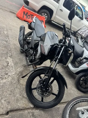 Yamaha fazer 150 2021 aceito troca financio cartão de crédito