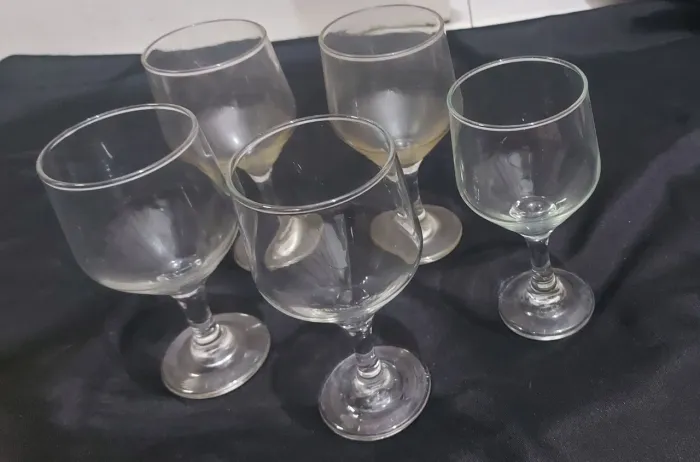 Taça de vinho vidro (5 taças)