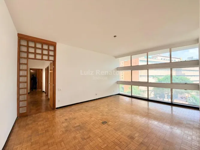 Apartamento a venda no Bairro Savassi