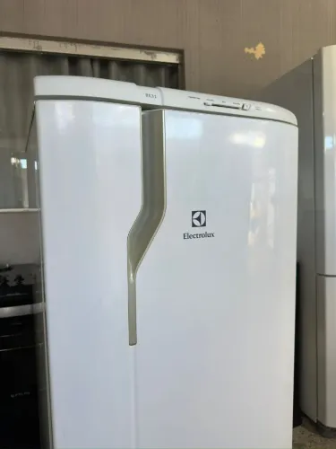 GELADEIRA ELECTROLUX 220