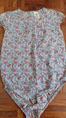 Body Oshlosh tam 24m