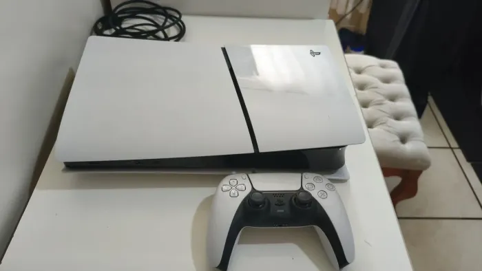 Play Station 5 na caixa em ótimo estado