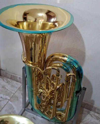 Tuba HS Musical TB1E 5/4 - 4 Pistos + 1 Rotor em Sib.<br>
