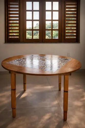 Mesa redonda em madeira pinus 
