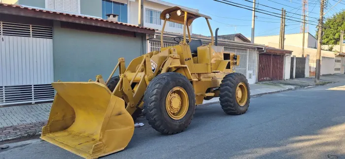 PÁ CARREGADEIRA 930 CATERPILLAR 