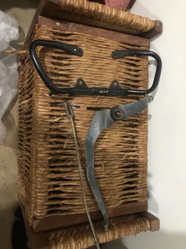 Vendo alça original e pedal de freio ?