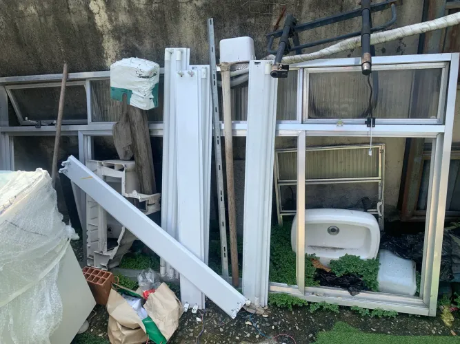 ? VENDO JANELA GRANDE USADA - ÓTIMO CUSTO-BENEFÍCIO ?  Janela usada em bom estado, i