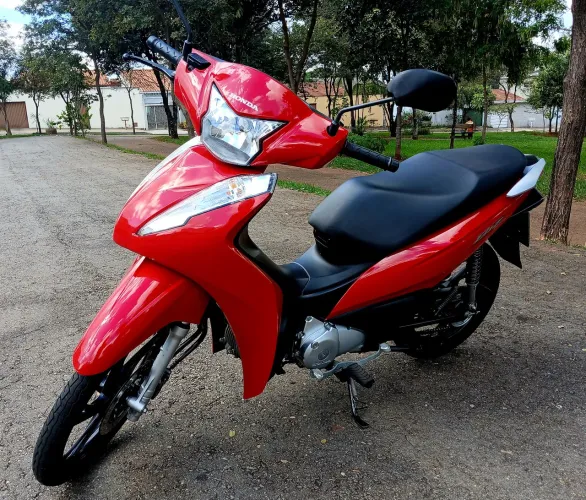 Honda Biz 125cc 2024/24 - Particular com IPVA pago Baixa Quilometragem