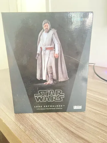 Estátua Star Wars Luke Skywalker (old Ver.) - 1/10 Art Scale Iron Studios Action Figure