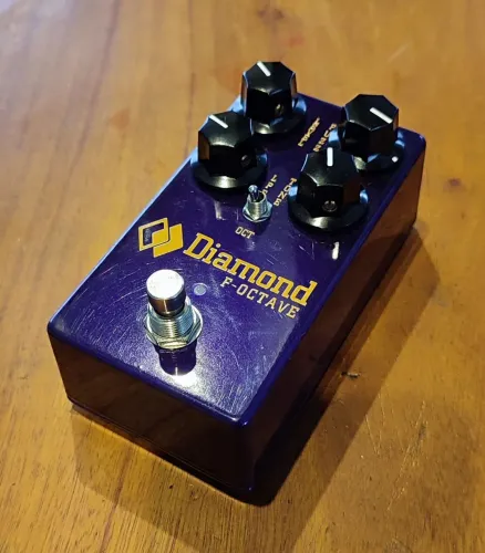 Pedal Diamond F-Octave - Pedal de boutique de alta qualidade.<br>