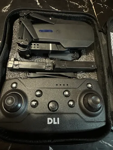 Vendo drone novo  com duas bateria