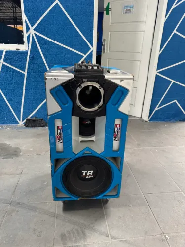 Vendo som de carrinho