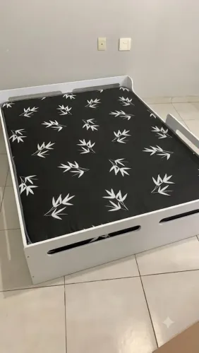 Cama montessoriana casal