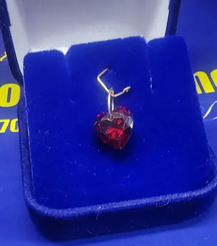 Pingente Coração 10 mm Ouro 18 Kilates Pedra Zircônia Peso 1.40 Gramas