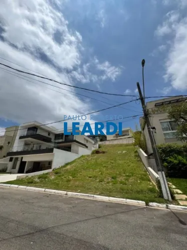 AREA - TAMBORÉ - SP