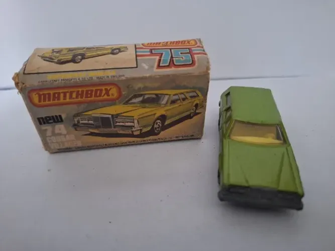 Carrinho Matchbox Antigo Cougar Villager