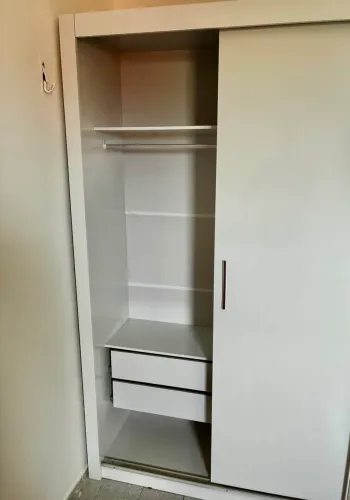 Vendo guarda-roupa urgente!!!