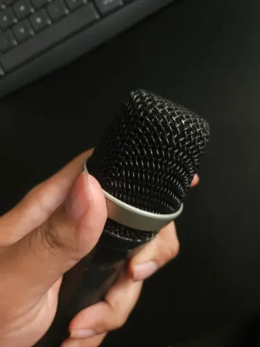 Microfone AKG D5 Original Dinâmico USADO - FRETE GRÁTIS - alternativa ao SM58