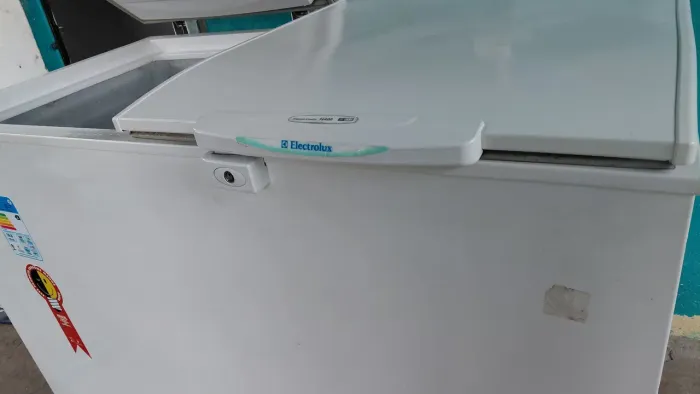 Vendo uma freezer 500 litros 