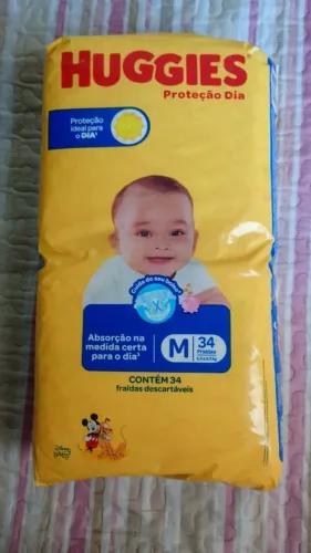 Pacotes de fraldas Huggies M