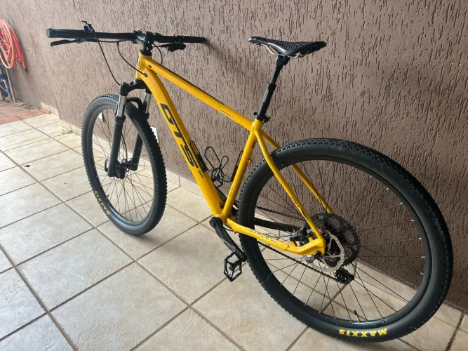 Bike GTS Suspensão Rock chork freio Shimano