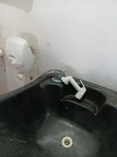 Móveis para salão,lavatorios e bancada com espelho e cadeira 