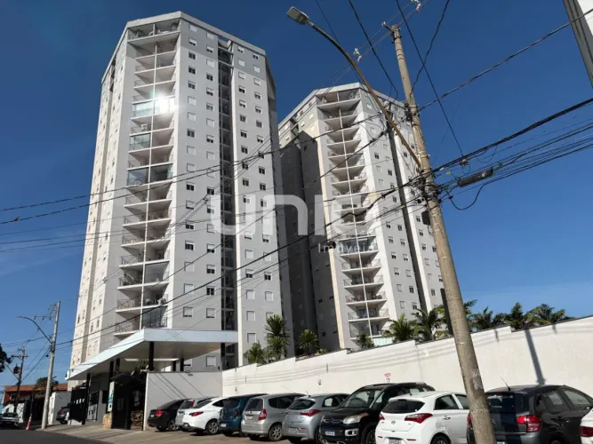 Apartamento no Condomínio Plaza Mayor, no bairro Paulicéia, em Piracicaba/SP. REF: AP3042