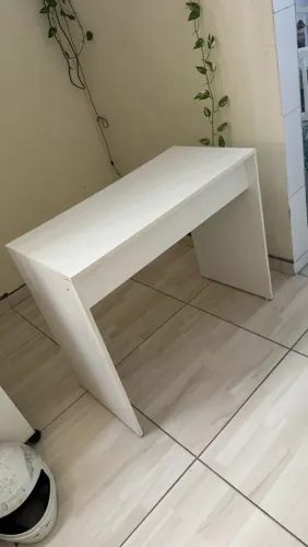 VENDO MESA NAILL DESIGNER
