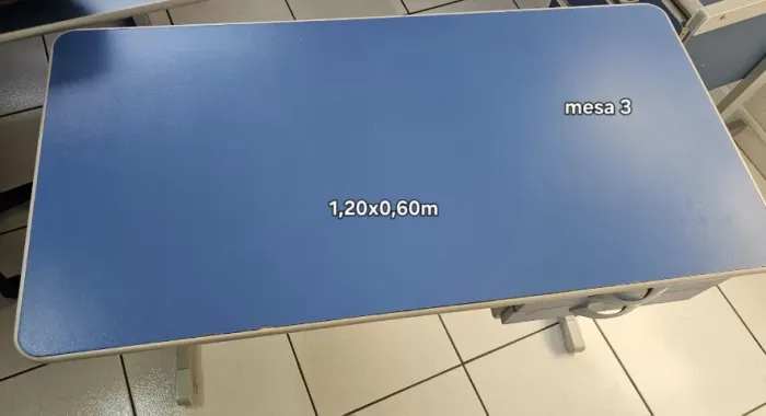 Mesa 3 (escritório): medidas 1,20x0,60m