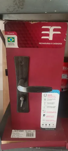 PORTAS JANELAS E FECHADURAS