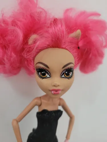 Howleen Wolf da linha Dance Class da Mattel, lançada na primeira geração (G1) original