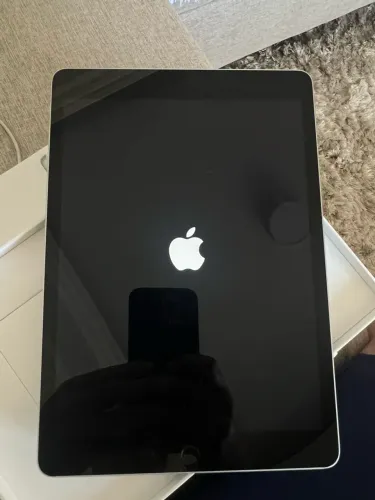IPAD 9 semi novo