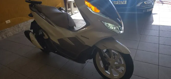 Honda PCX/DLX 2020 - Impecável 2 Mil KM