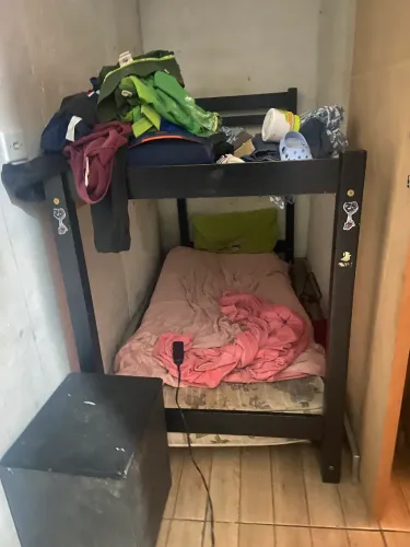 Cama