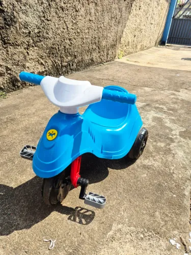 Triciclo infantil