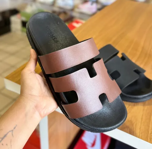 As famosas sandálias dos cabelinho pra trás as famosas hermes linha Premium as mais