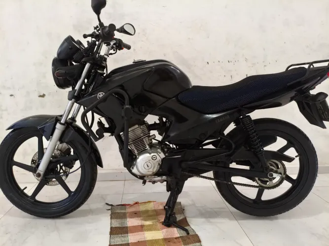 Ybr Factor 125 2014 bem conservada